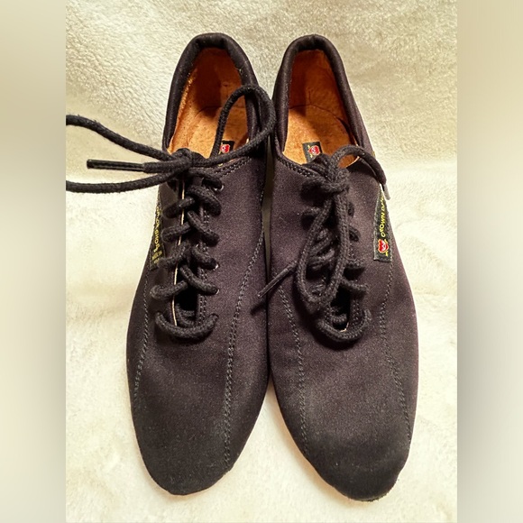 WOMENS SIZE 5 BLACK LACE UP CROWN DANCE SHOES BALLROOM DANCE ANKLE BOOTS BOOTIES - Picture 4 of 6